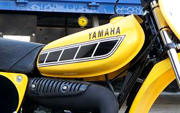 1977 YZ80 タンクデカールセット（4pcs）